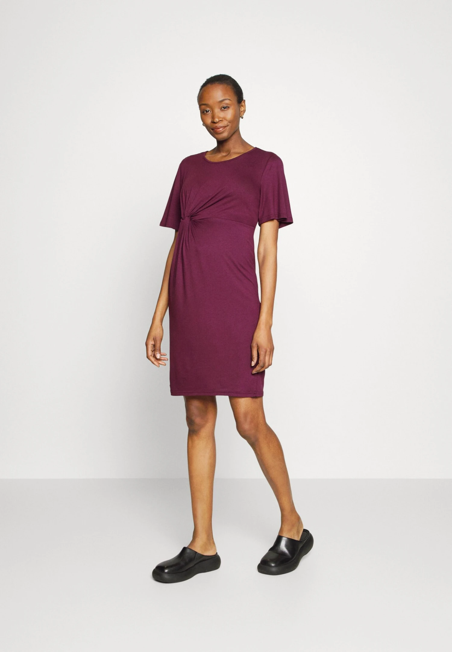 Sleeves Mini Dress- Jerseyjurk - Purple 2 Sleeves Mini Dress- Jerseyjurk - Purple - Afbeelding 2