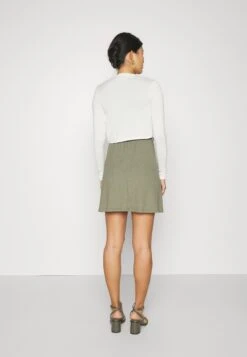 Anna Field Vest - Off-White 7 Anna Field Vest - Off-White -Anna Field 4be94968bb74424ba62de675f4bf20ad