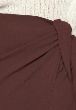 Curvy Textured Sarong Midi Skirt - Wikkelrok - Brown 11 Curvy Textured Sarong Midi Skirt - Wikkelrok - Brown -Anna Field 4caf1dfae87d40bf9082299a25a91686