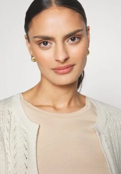 Anna Field Pointelle Bolero - Vest -Offwhite 10 Anna Field Pointelle Bolero - Vest -Offwhite -Anna Field 679490d6e4a742c38ee57dd496b06f90