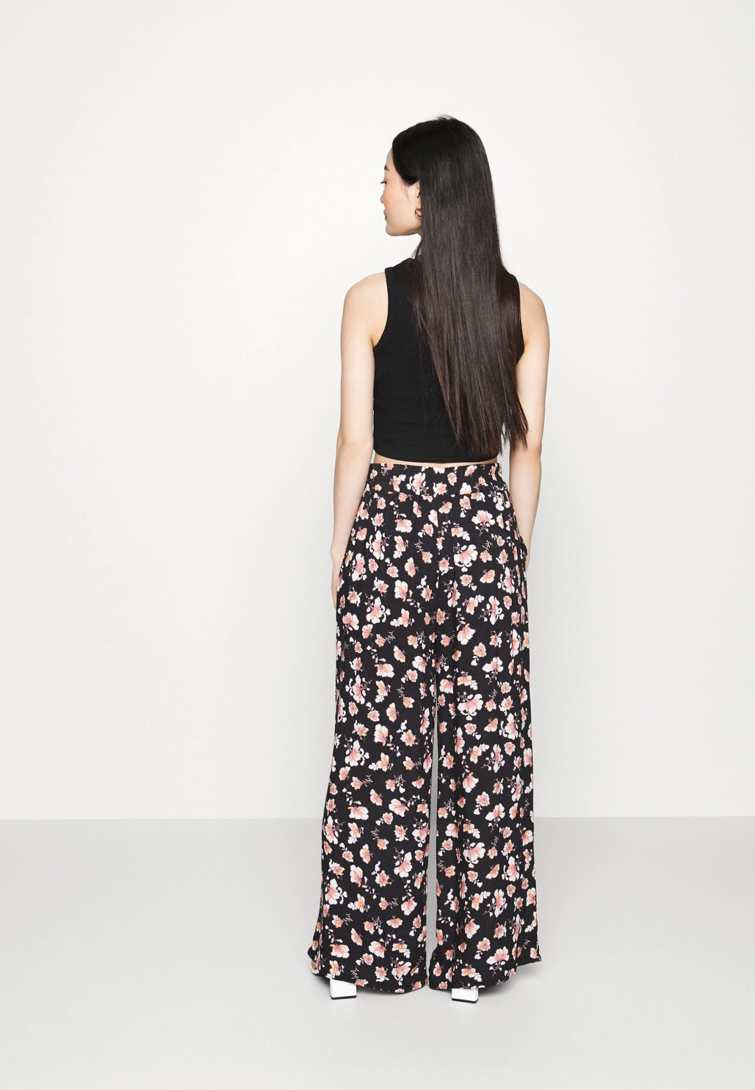 Summer Wide Legs- Broek - Black 3 Summer Wide Legs- Broek - Black - Afbeelding 3