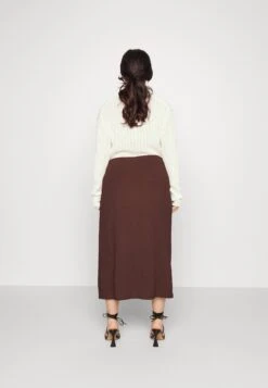 Curvy Textured Sarong Midi Skirt - Wikkelrok - Brown 8 Curvy Textured Sarong Midi Skirt - Wikkelrok - Brown -Anna Field 7981b9a875064054b0948e6688d4bf58