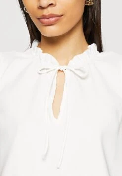 Anna Field Top - Off-White 11 Anna Field Top - Off-White -Anna Field 80628062058e4db984c949e77b558260