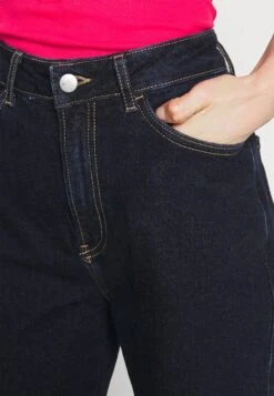 Kick Flare - Bootcut Jeans - Dark Blue Denim 13 Kick Flare - Bootcut Jeans - Dark Blue Denim -Anna Field 876cd3cd6c0946fa9168852372ad4c26