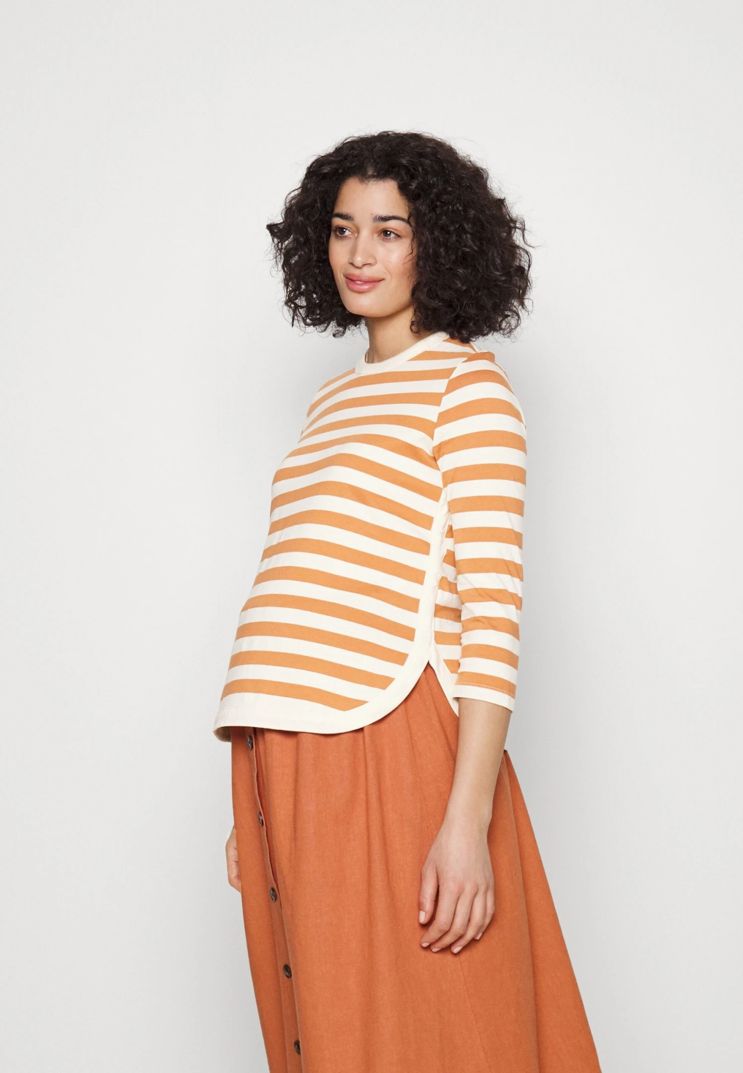 Longsleeve - White/Apricot 1 Longsleeve - White/Apricot