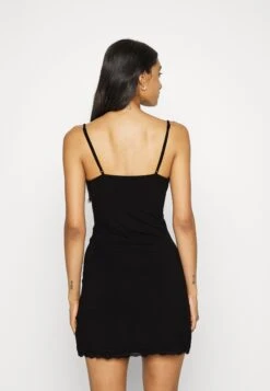 Anna Field 2 Pack - Nachtjapon - Black/Grey 8 Anna Field 2 Pack - Nachtjapon - Black/Grey -Anna Field b8dcbfa7a9e3446889fa9552380b0319