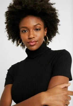 1/2 Sleeve Roll Neck - T-Shirt Basic - Black -Anna Field d9eaa7a6096e4564a80492cb8805e333