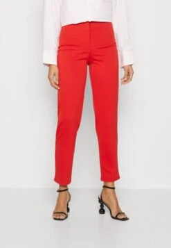 Anna Field Broek - Red