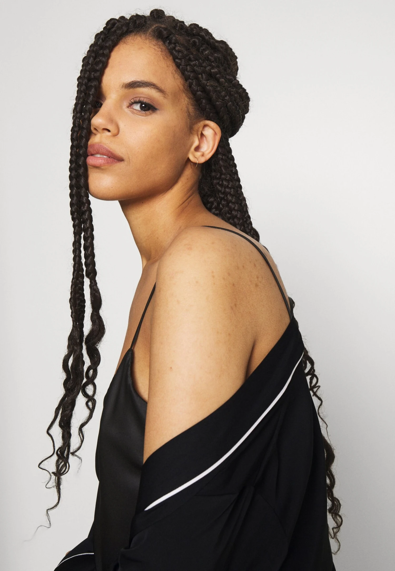 Anna Field Amanda Satin Dressing Gown - Badjas - Black 4 Anna Field Amanda Satin Dressing Gown - Badjas - Black - Afbeelding 4