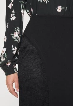 Panel Asymmetric- Minirok - Black 9 Panel Asymmetric- Minirok - Black -Anna Field ef5785e4b90142c39fc5864c37828dea